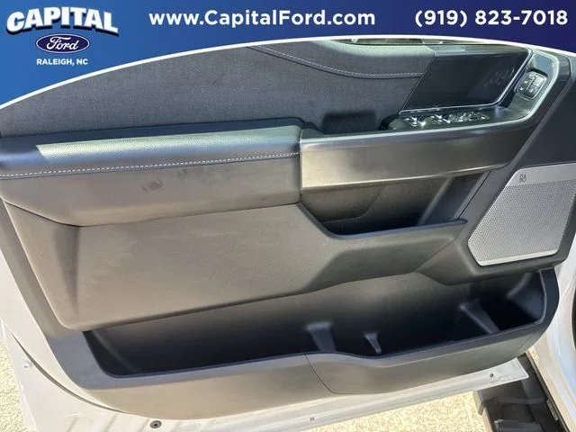 Used 2025 White Ford Lariat image 20