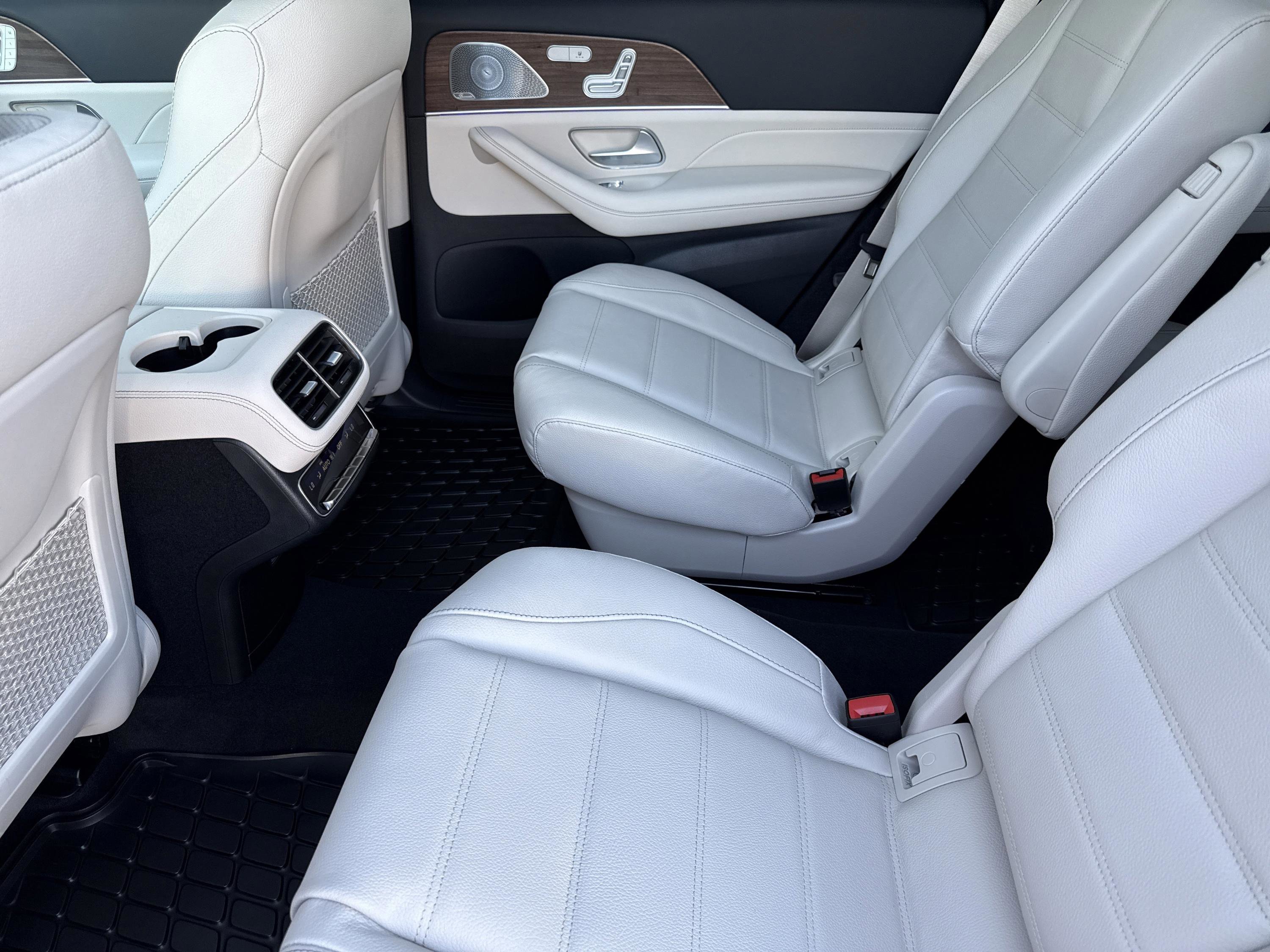 Used 2026 Polar White Mercedes-Benz GLS 450 image 23