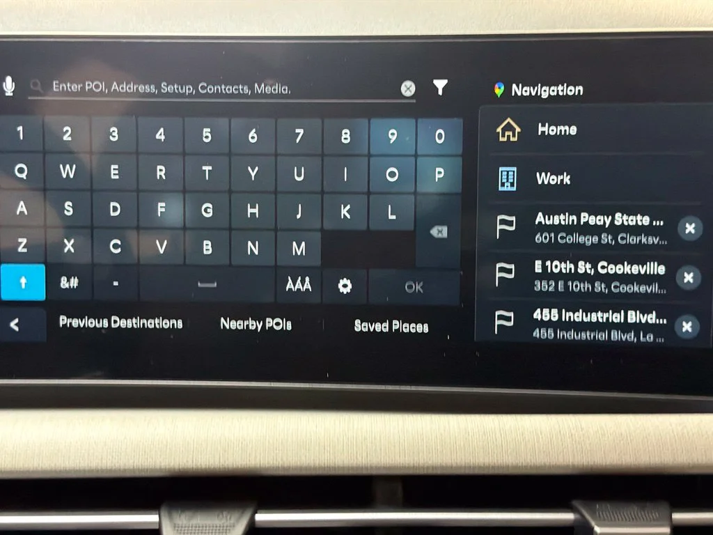 Used 2025 Creamy White Pearl Hyundai SEL Convenience image 15