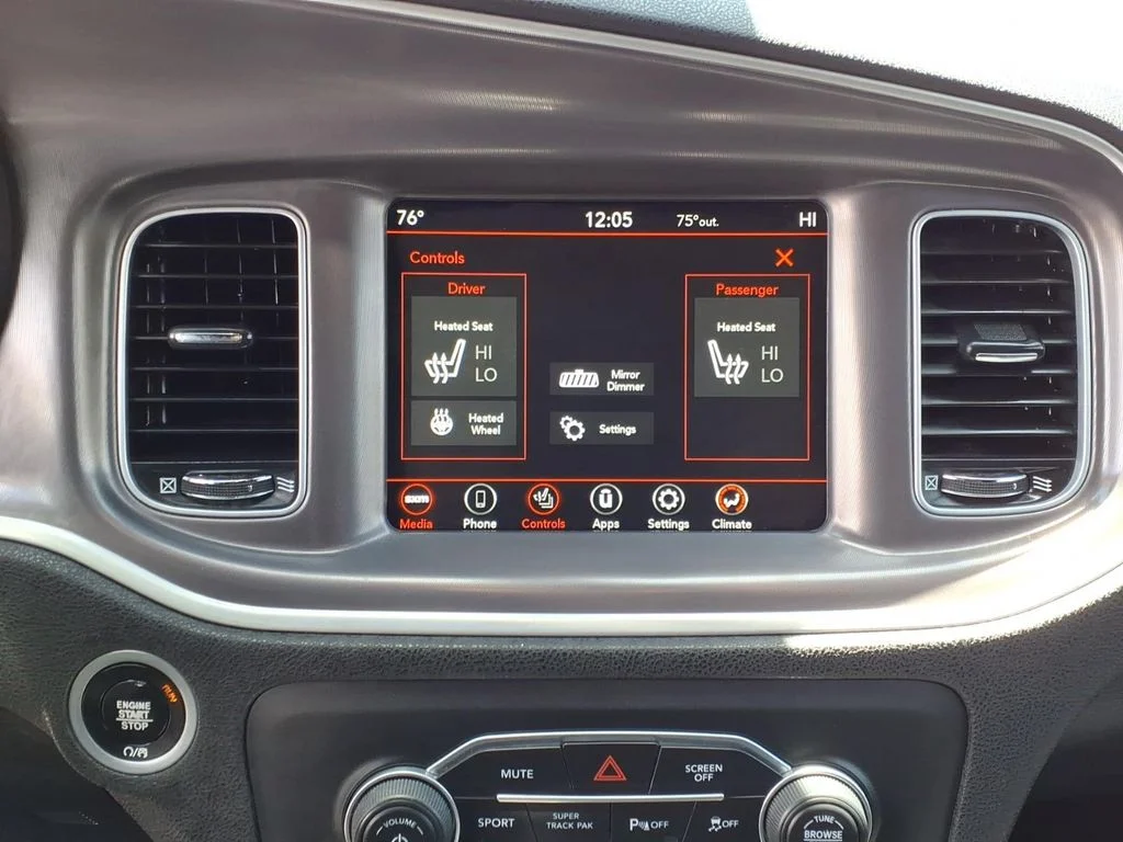 Used 2022 Gray Dodge SXT image 15