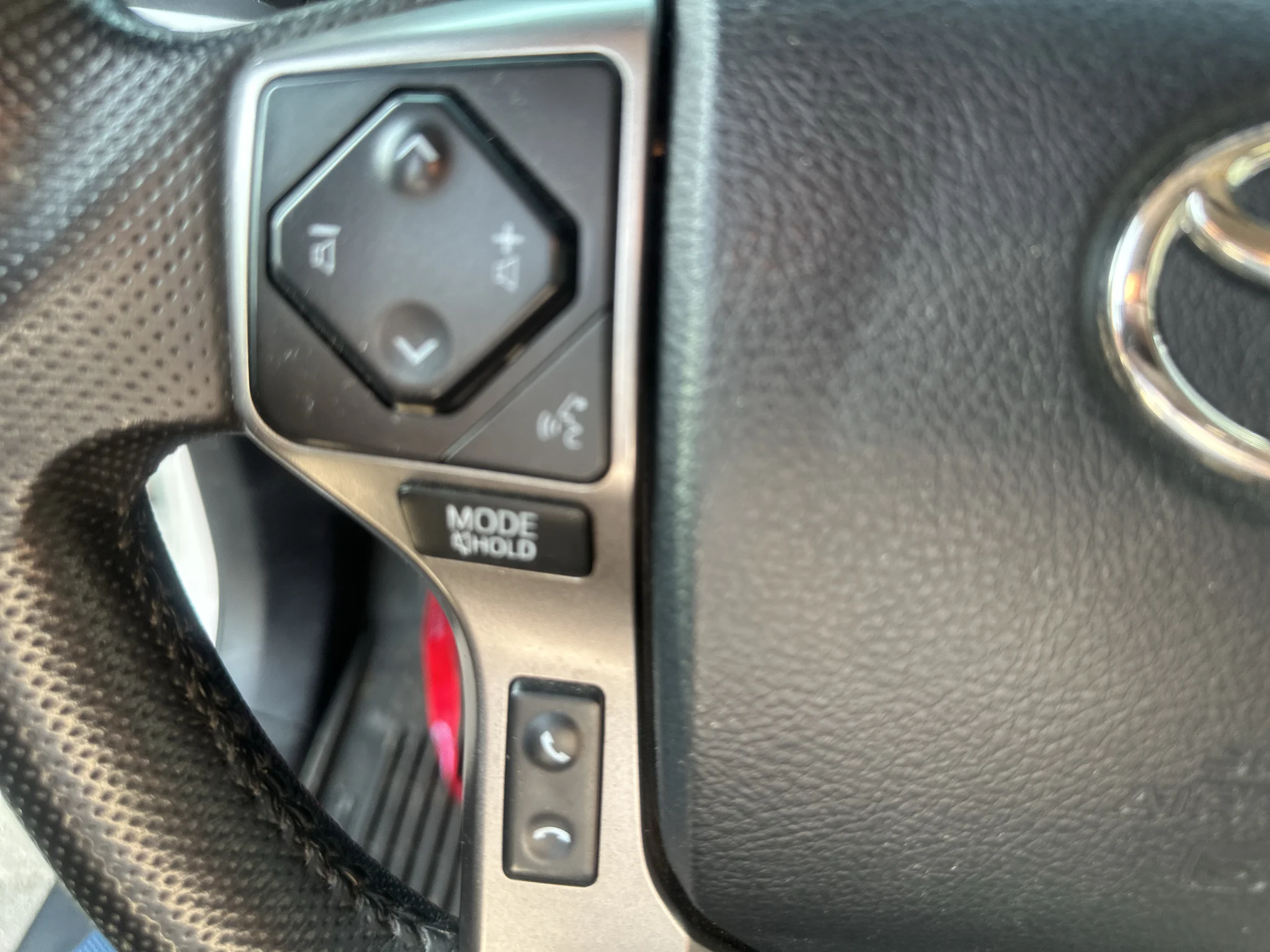 Used 2023 Ice Cap Toyota SR5 image 12