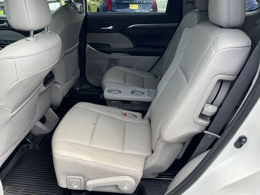 Used 2019 White Toyota Limited Platinum image 10