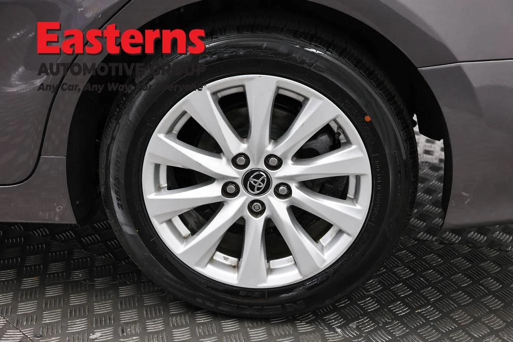 Used 2019 Gray Toyota LE image 32