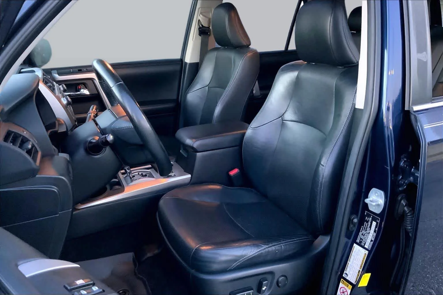Used 2015 Nautical Blue Pearl Toyota Limited image 7