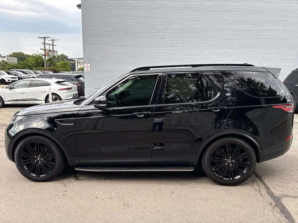 Used 2018 Black Land Rover HSE Luxury image 2