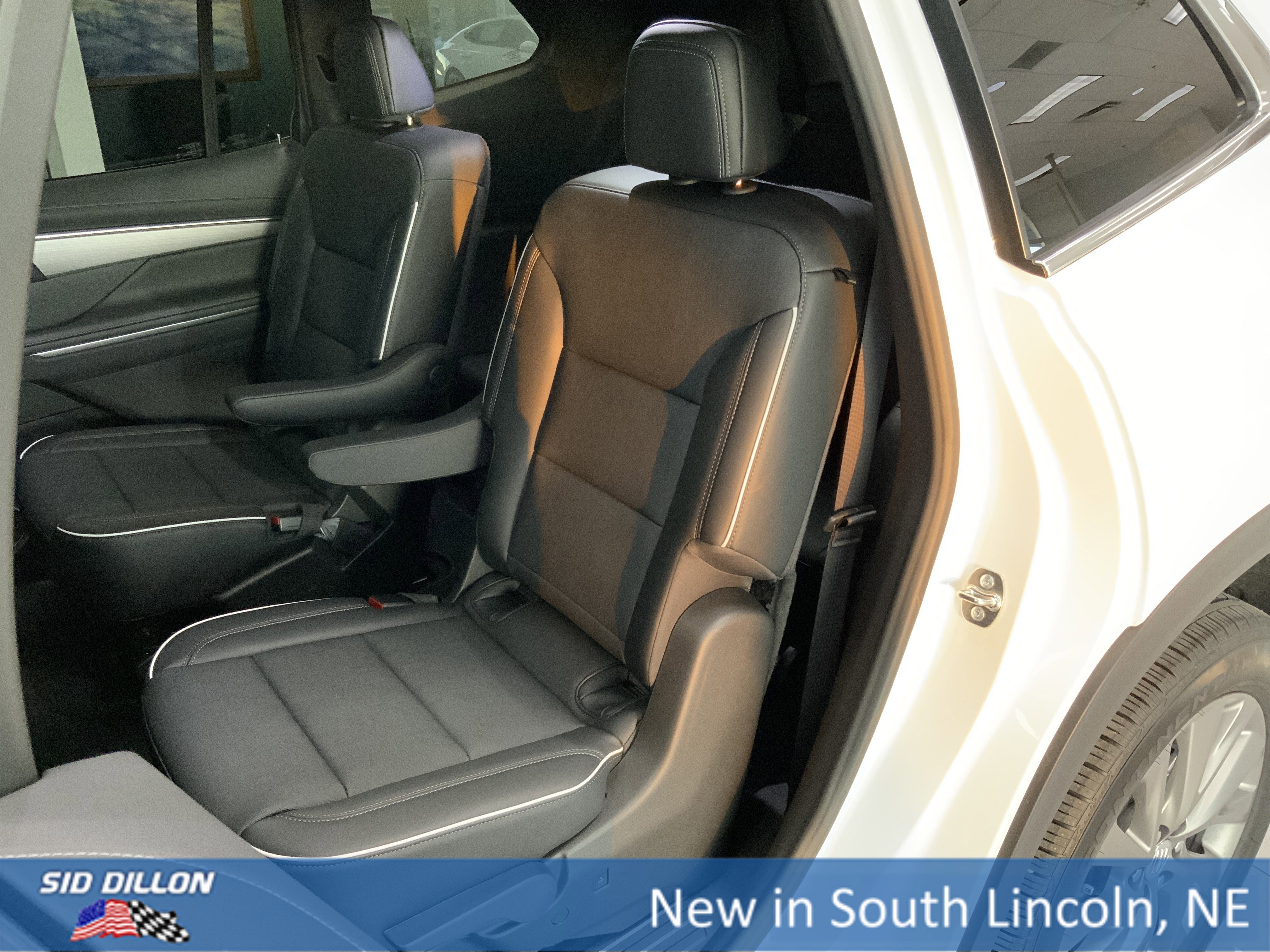 2026 Buick Enclave Preferred - Photo 10