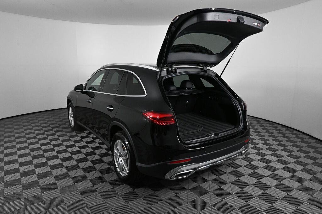 Certified Used 2025 Black Mercedes-Benz GLC 300 image 31