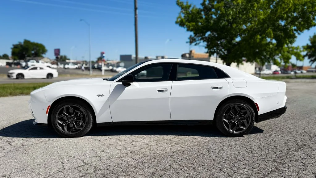 New 2026 White Dodge R/T image 5