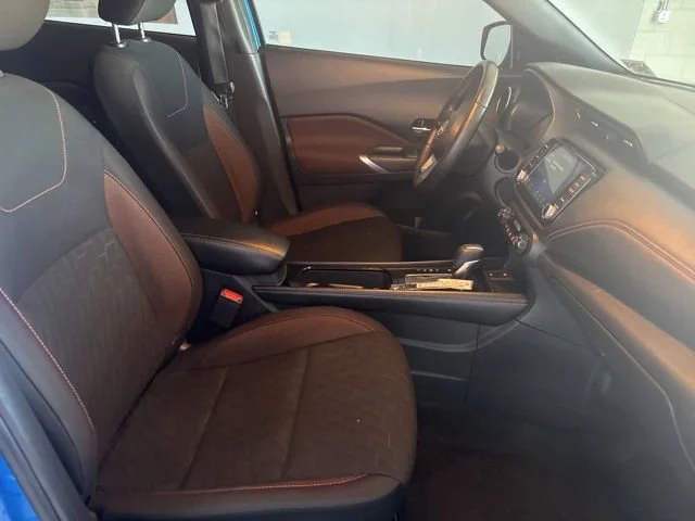 Used 2022  Nissan SR image 19