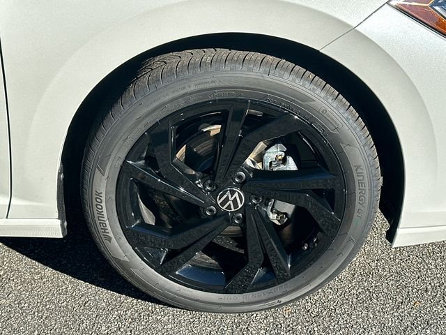 New 2026 White Volkswagen 1.5T SE image 12
