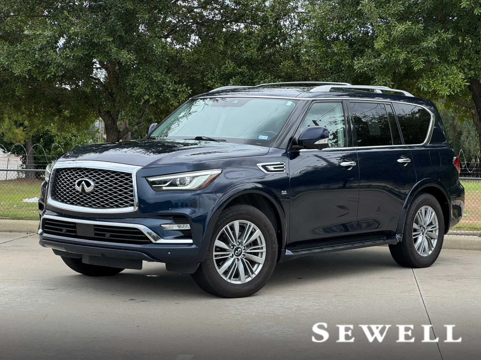 2019 INFINITI QX80 LUXE