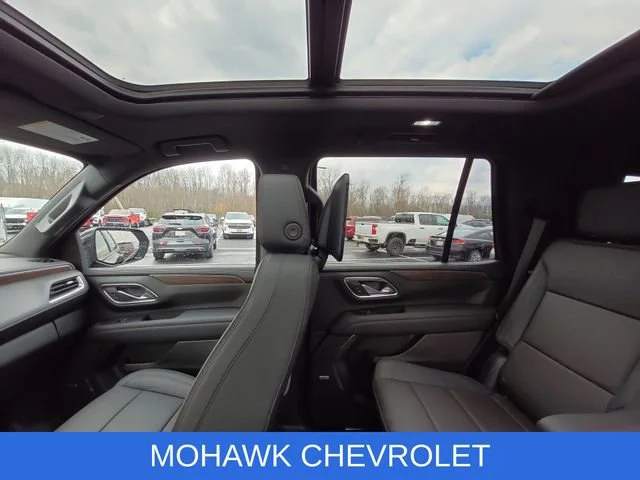 Used 2023 Black Chevrolet High Country image 13