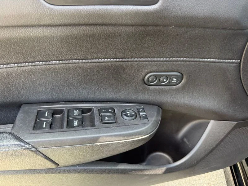 Used 2018  Acura Technology Plus and A-SPEC Packages image 6