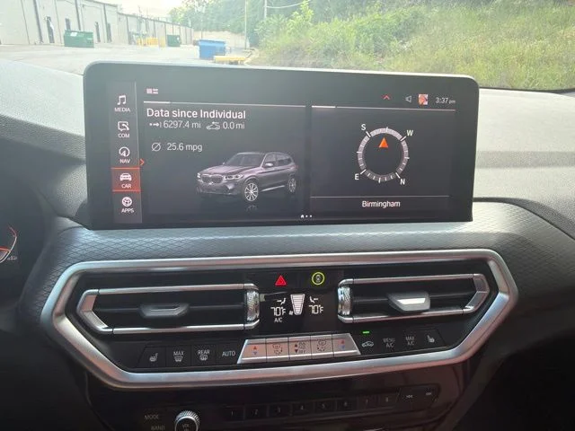 Used 2024 Gray BMW xDrive30i image 14