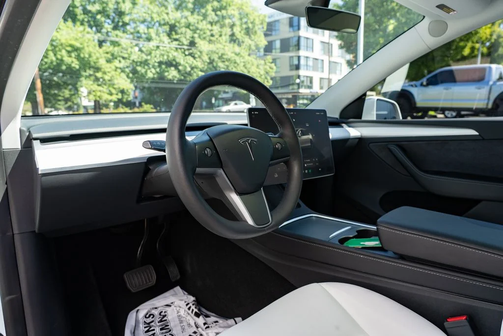 Used 2023 White Tesla Long Range image 17