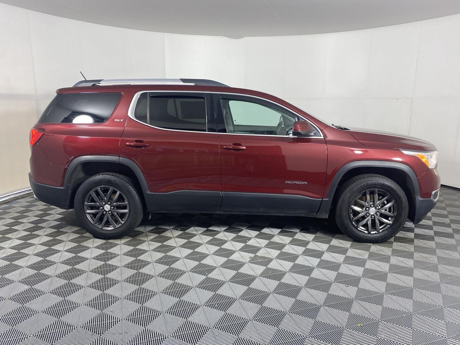 Used 2017 Crimson Red Tintcoat GMC SLT image 10