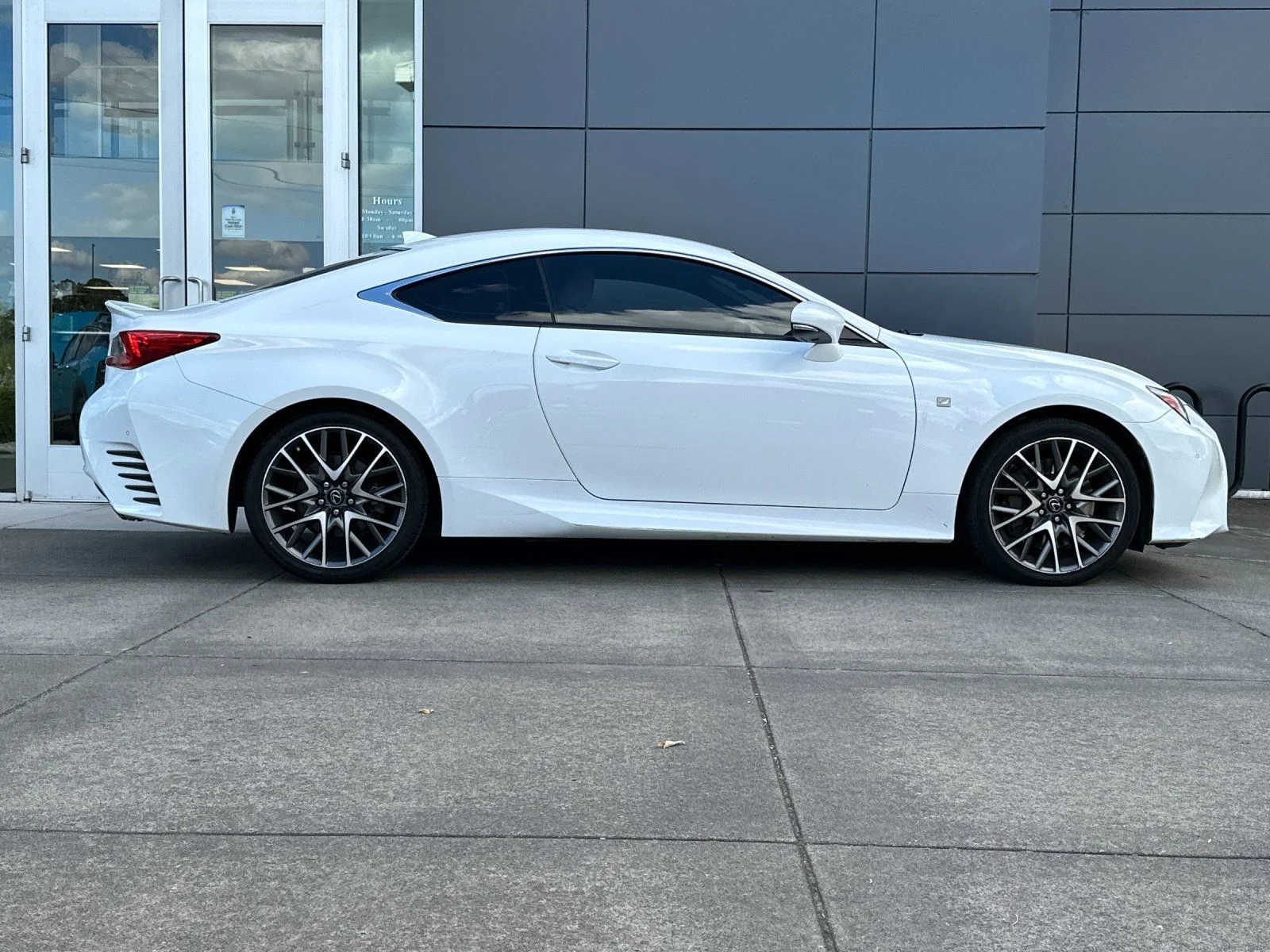 Used 2015 Ultra White Lexus 350 image 2