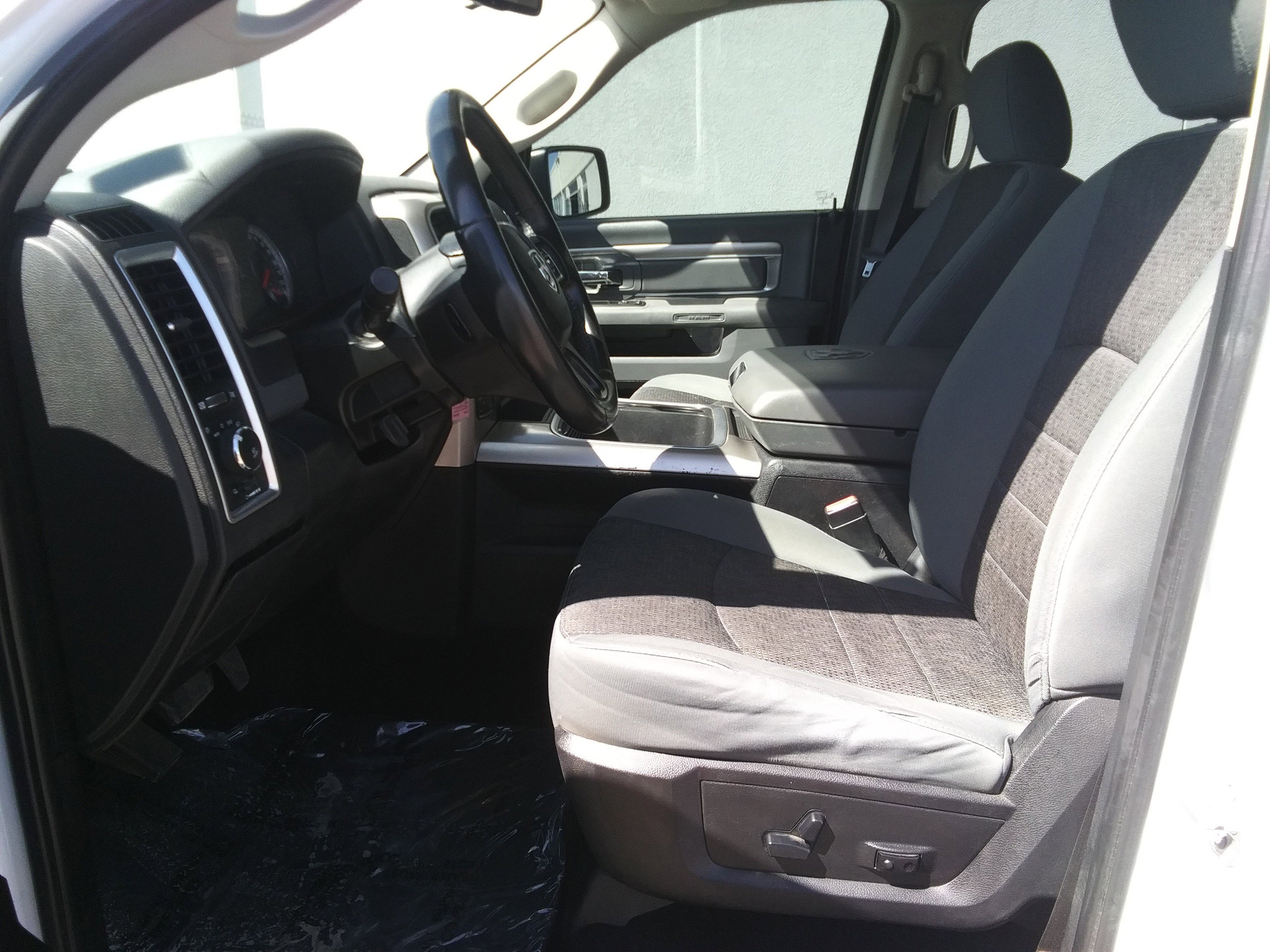 Used 2015 White Ram Big Horn image 11