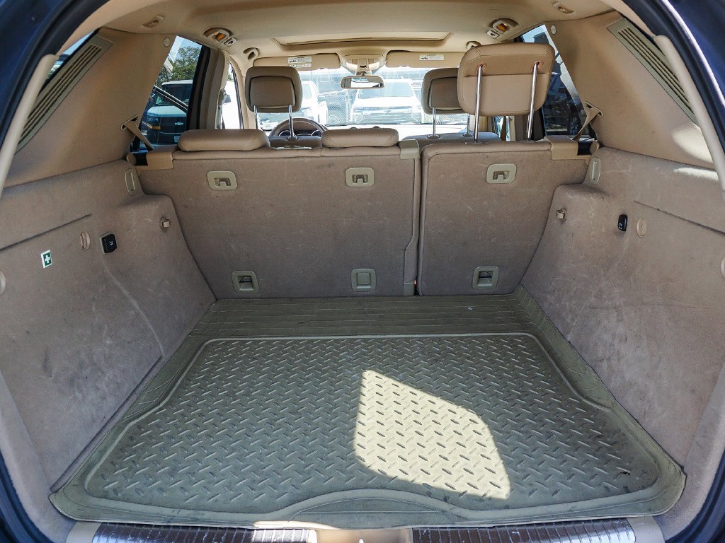 Used 2010 White Mercedes-Benz ML 350 image 24