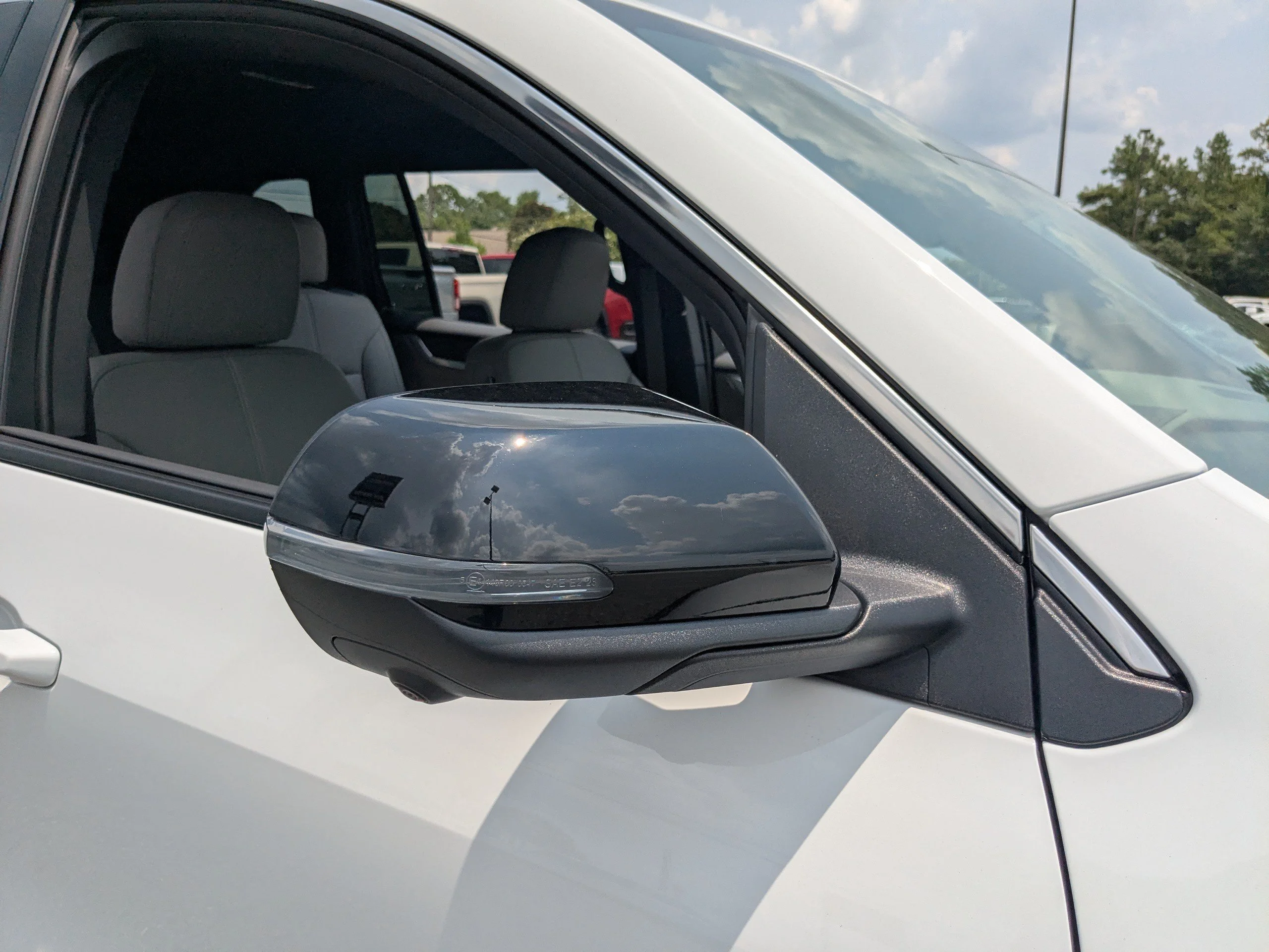 2026 GMC Acadia Elevation - Photo 10