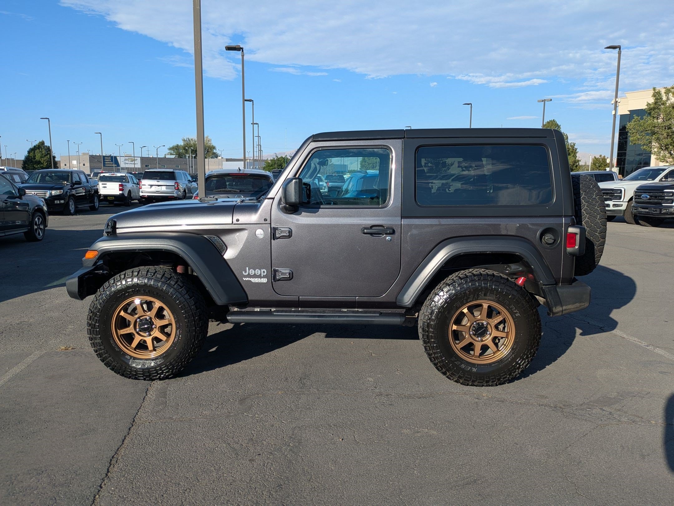 Used 2018 Granite Crystal Clearcoat Metallic Jeep Sport S image 7