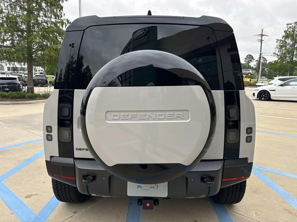 New 2026 Borasco Grey Land Rover X-Dynamic SE image 4