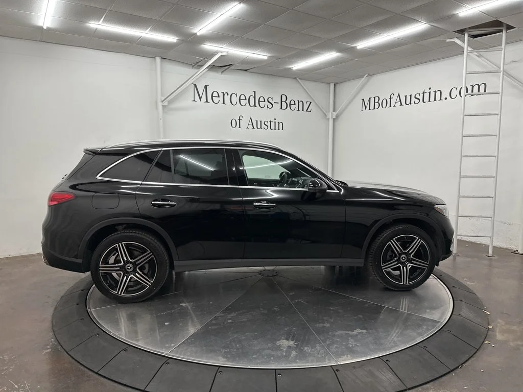 Used 2026 Black Mercedes-Benz GLC 300 image 8