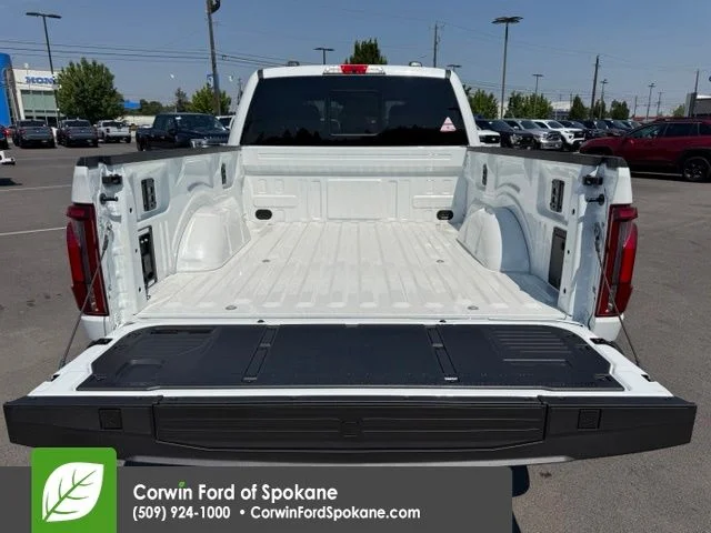 New 2026 Star White Metallic Tri-Coat Ford Platinum® image 17