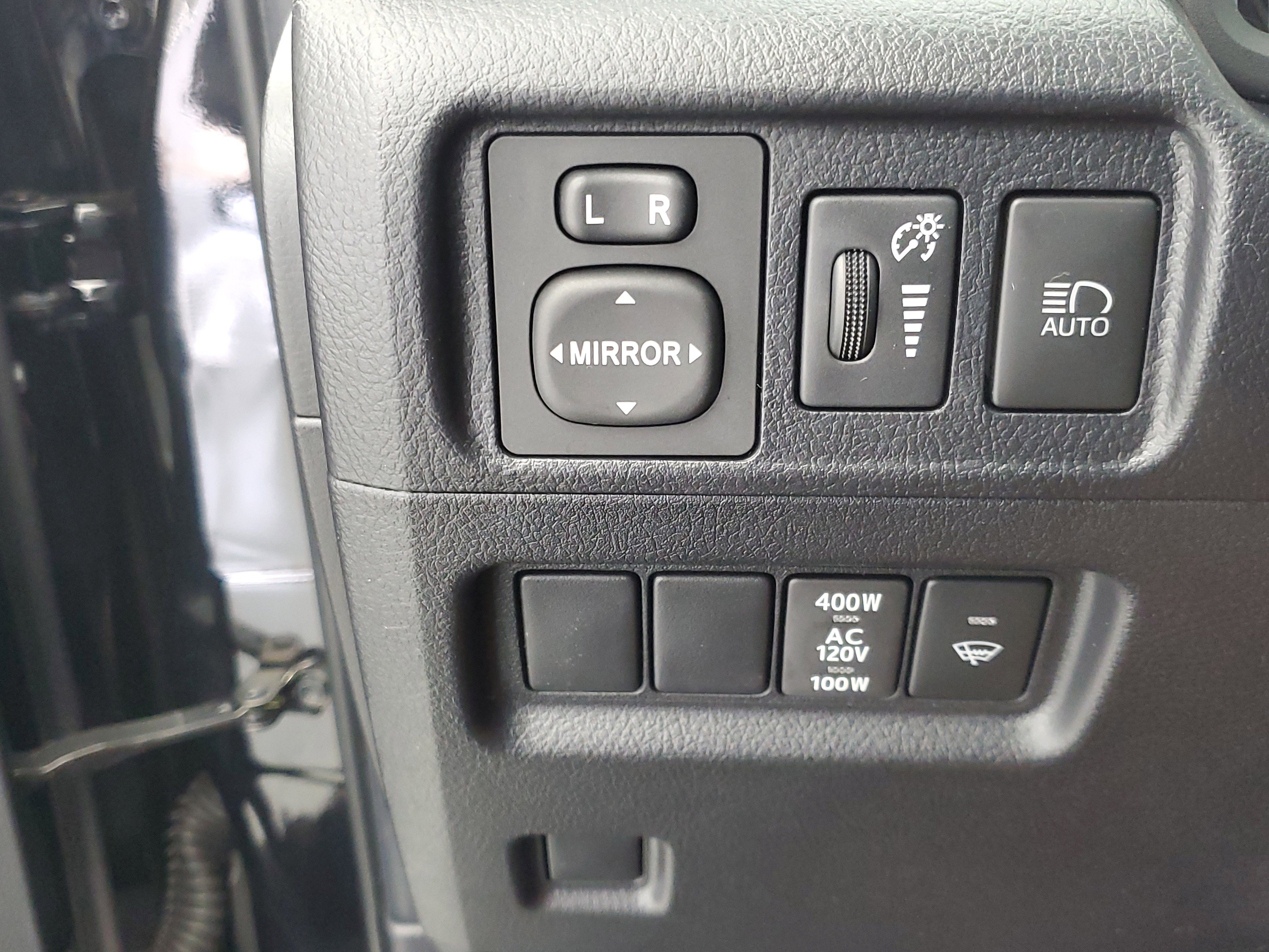 Used 2024 Midnight Black Metallic Toyota SR5 Premium image 32