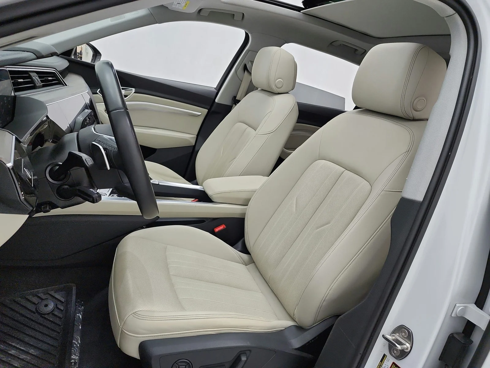Used 2024 Glacier White Metallic Audi Premium Plus quattro image 10