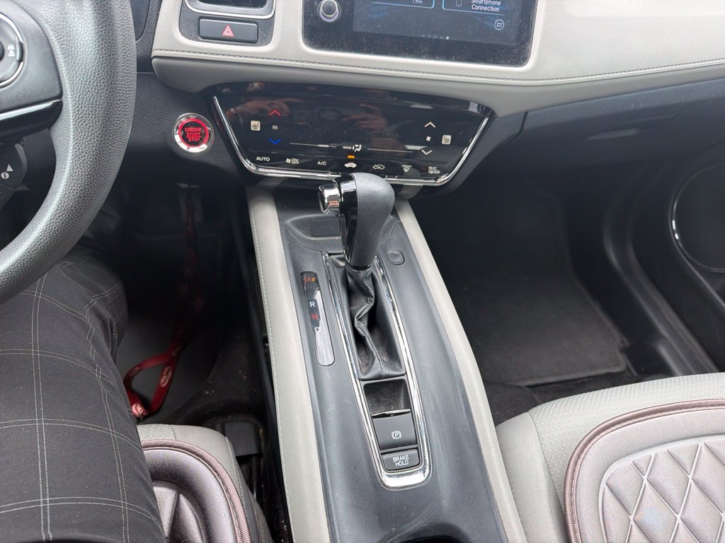 Used 2019  Honda EX image 18