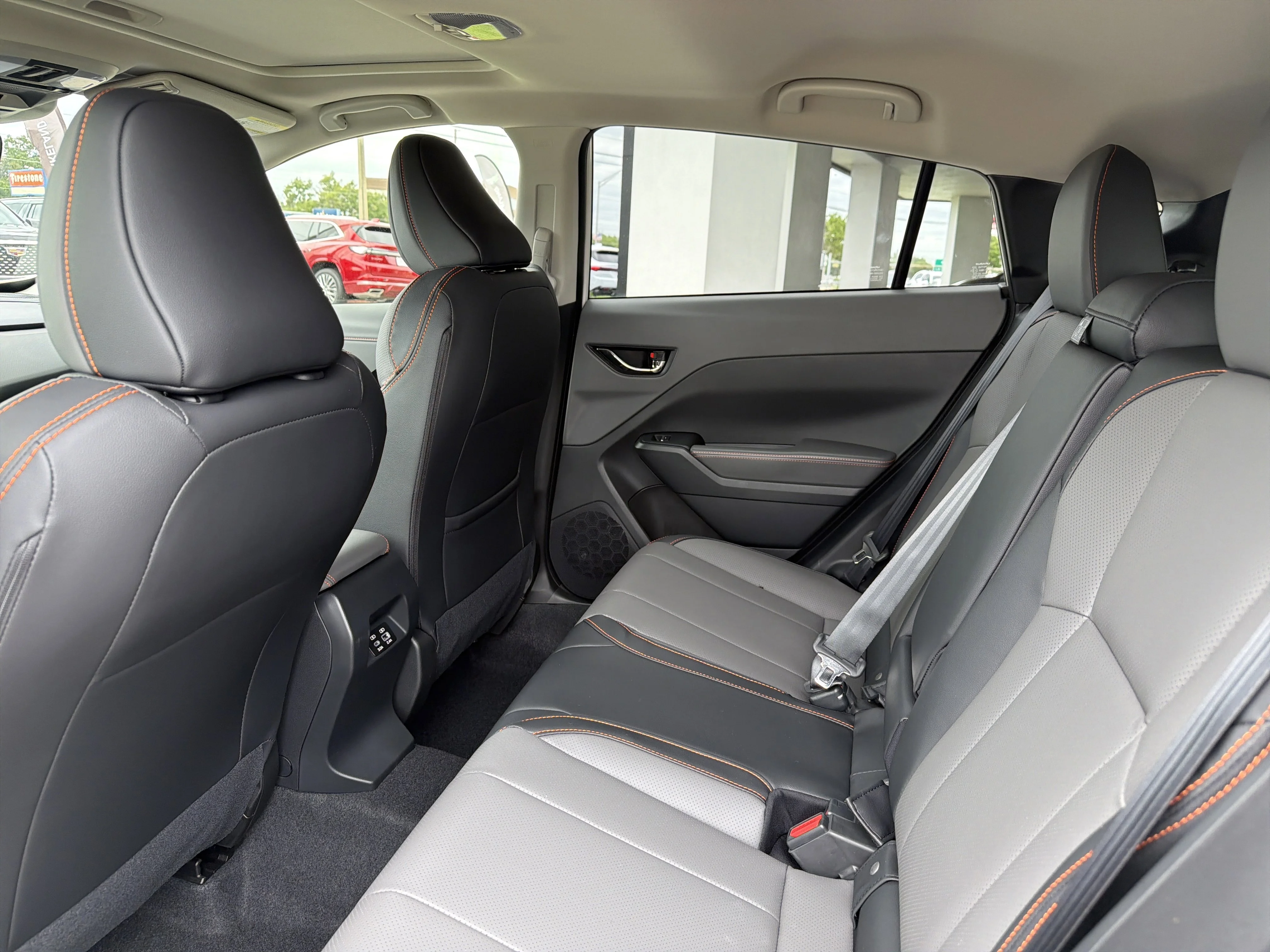 New 2026 CRYSTAL WHITE PEARL Subaru Limited Hybrid image 17