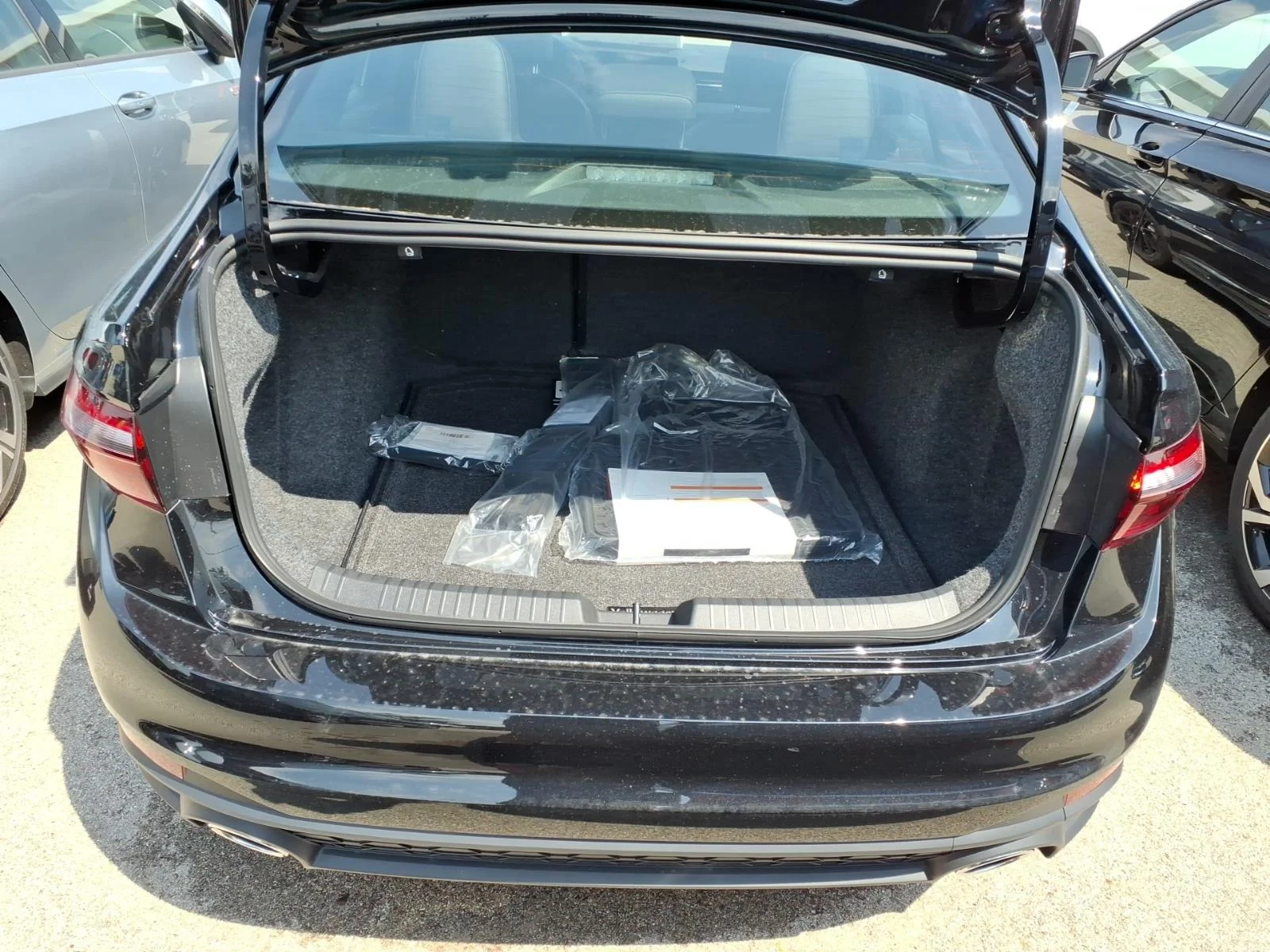 New 2026 Deep Black Pearl Volkswagen AUTOBAHN DSG image 22