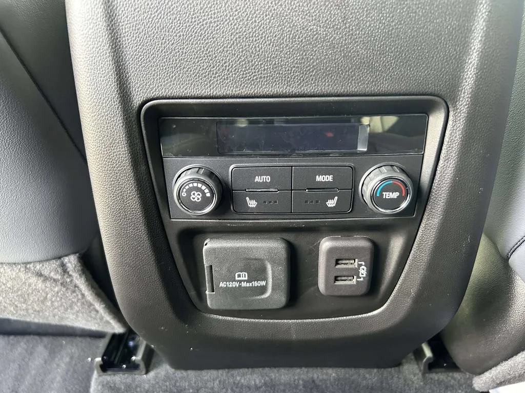 Used 2023 White Frost Tricoat Buick Premium image 16