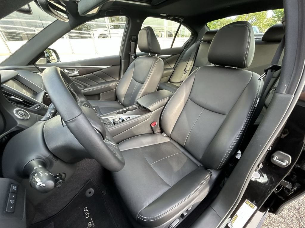 Certified Used 2022 Black Obsidian INFINITI SENSORY image 16