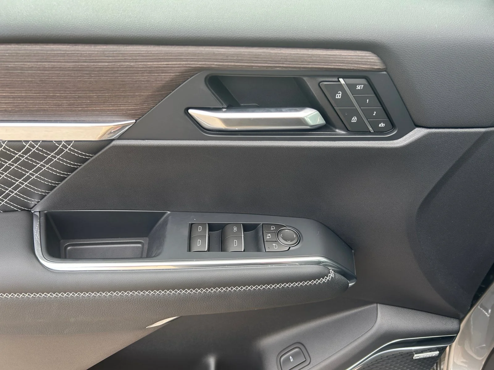 New 2026 Sterling Metallic GMC Denali AWD image 17