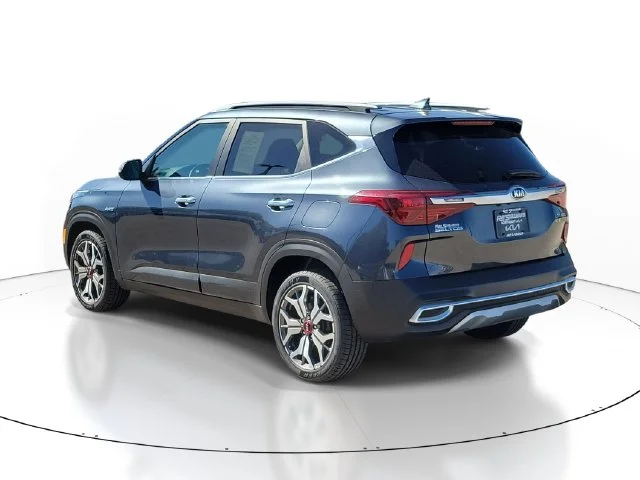 Used 2021 Gray Kia SX image 4