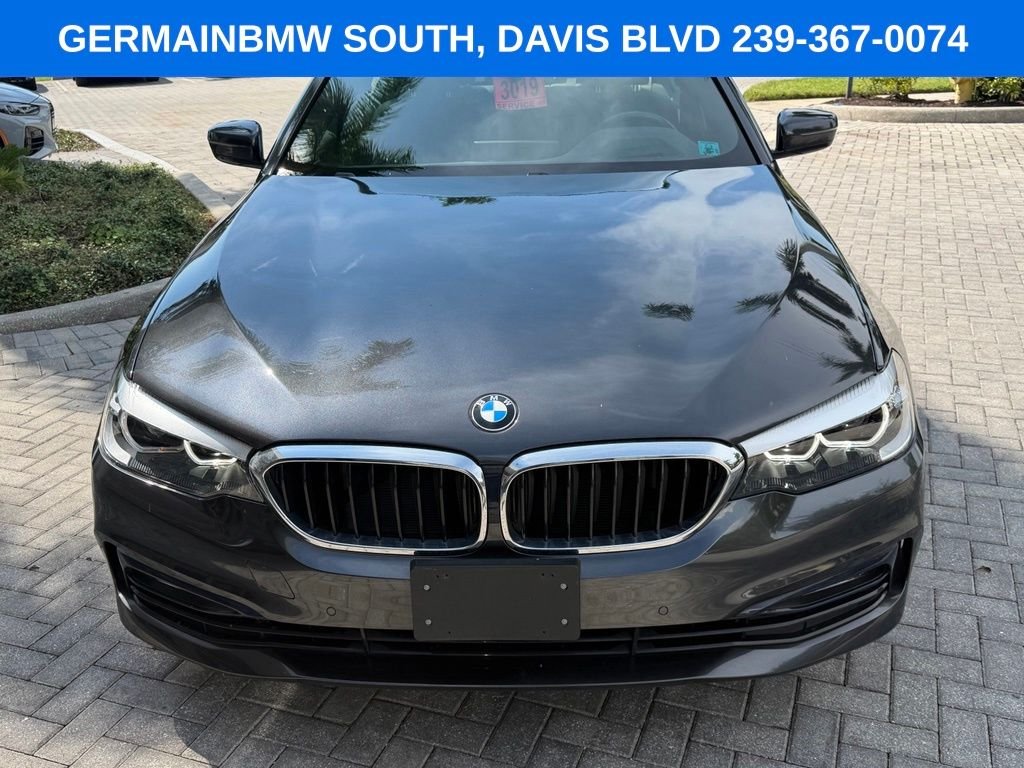 Used 2018 Dark Graphite BMW 530i xDrive image 1