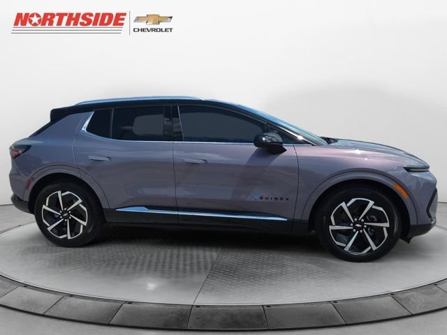 2025 Chevrolet Equinox EV LT - Photo 9