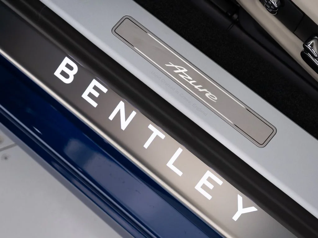 New 2026 Sequin Blue - by Mulliner Bentley Azure image 13