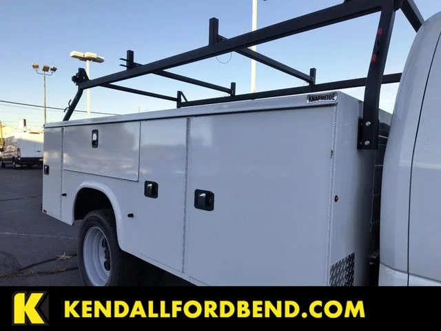 2025 Ford F-550 Super Duty Chassis Cab XL - Photo 16