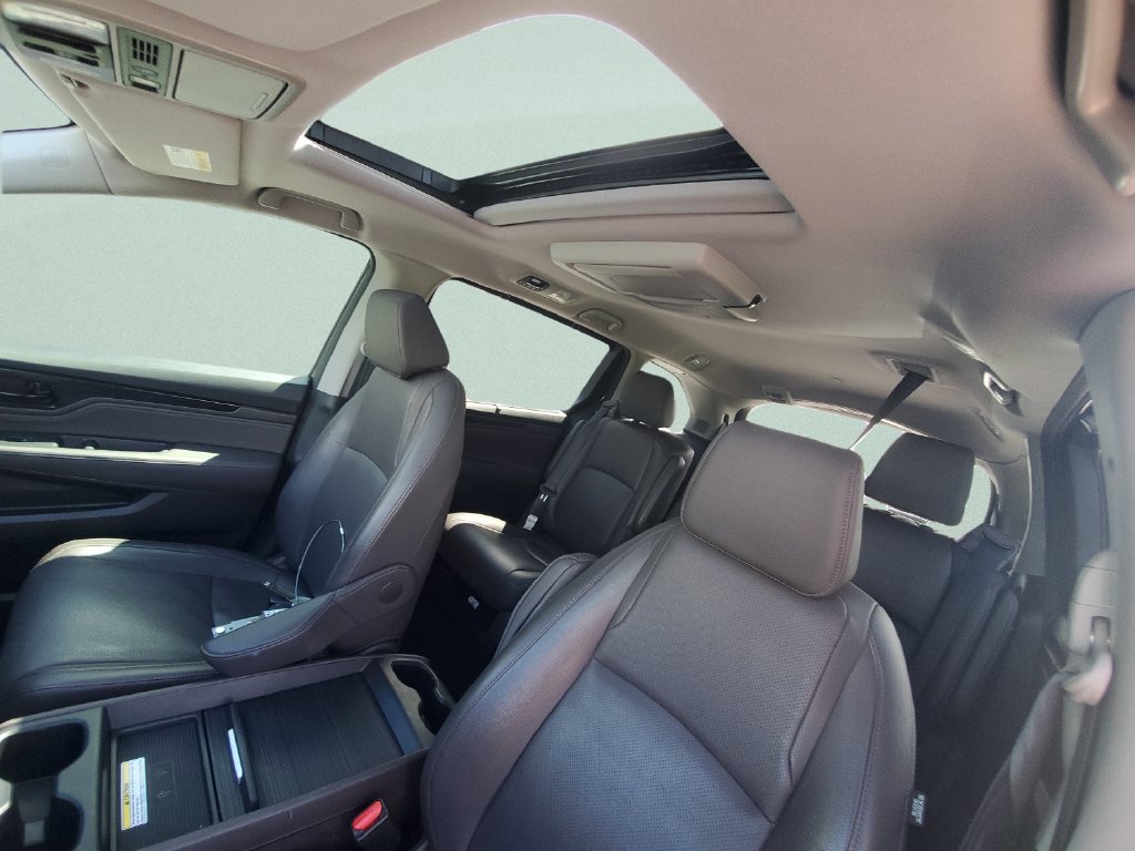 Used 2020 Gray Honda Elite image 17