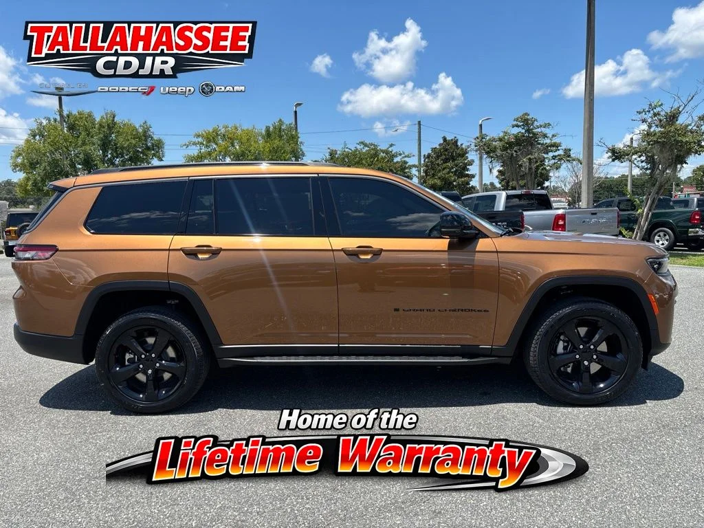 New 2026 Copper Shino Metallic Clear-Coat Exterior Paint Jeep Limited image 2