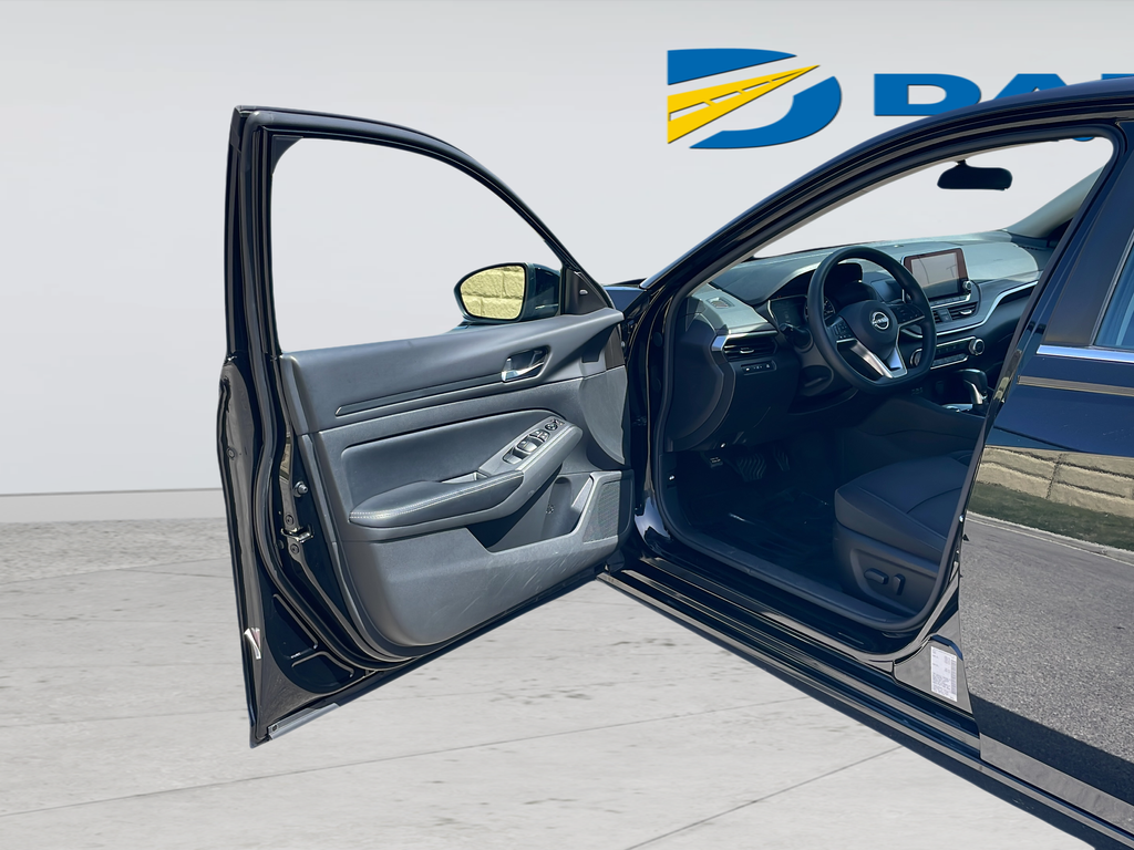 Used 2024 Black Nissan 2.5 SV image 33