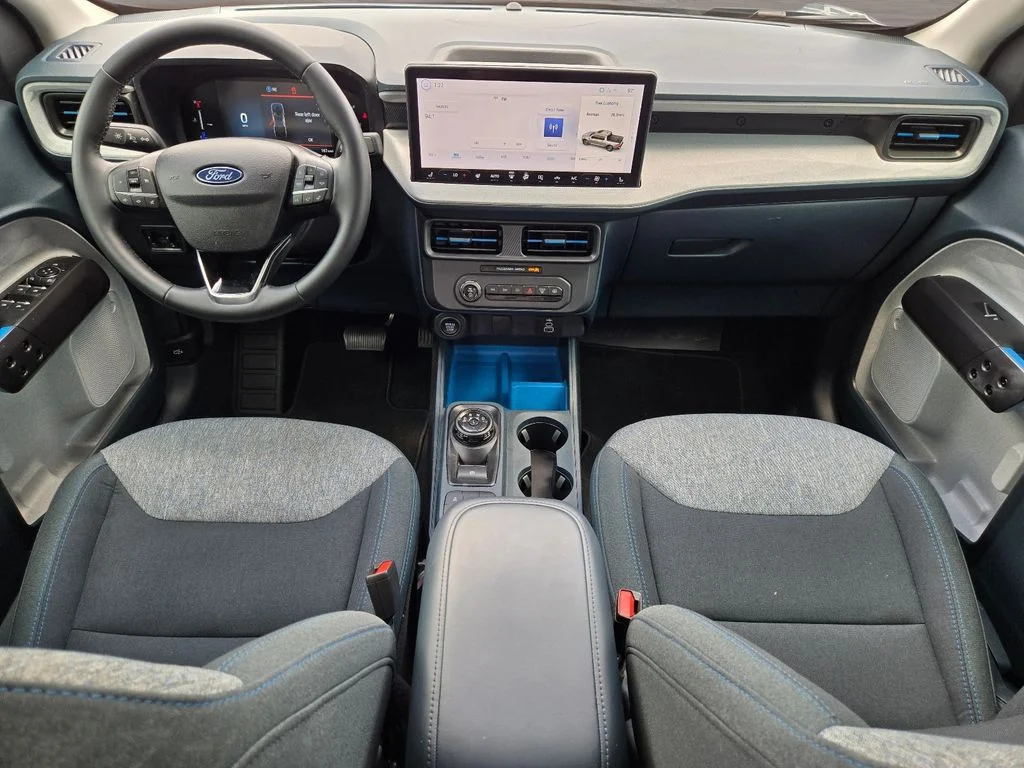 Used 2025 Gray Ford XLT image 17