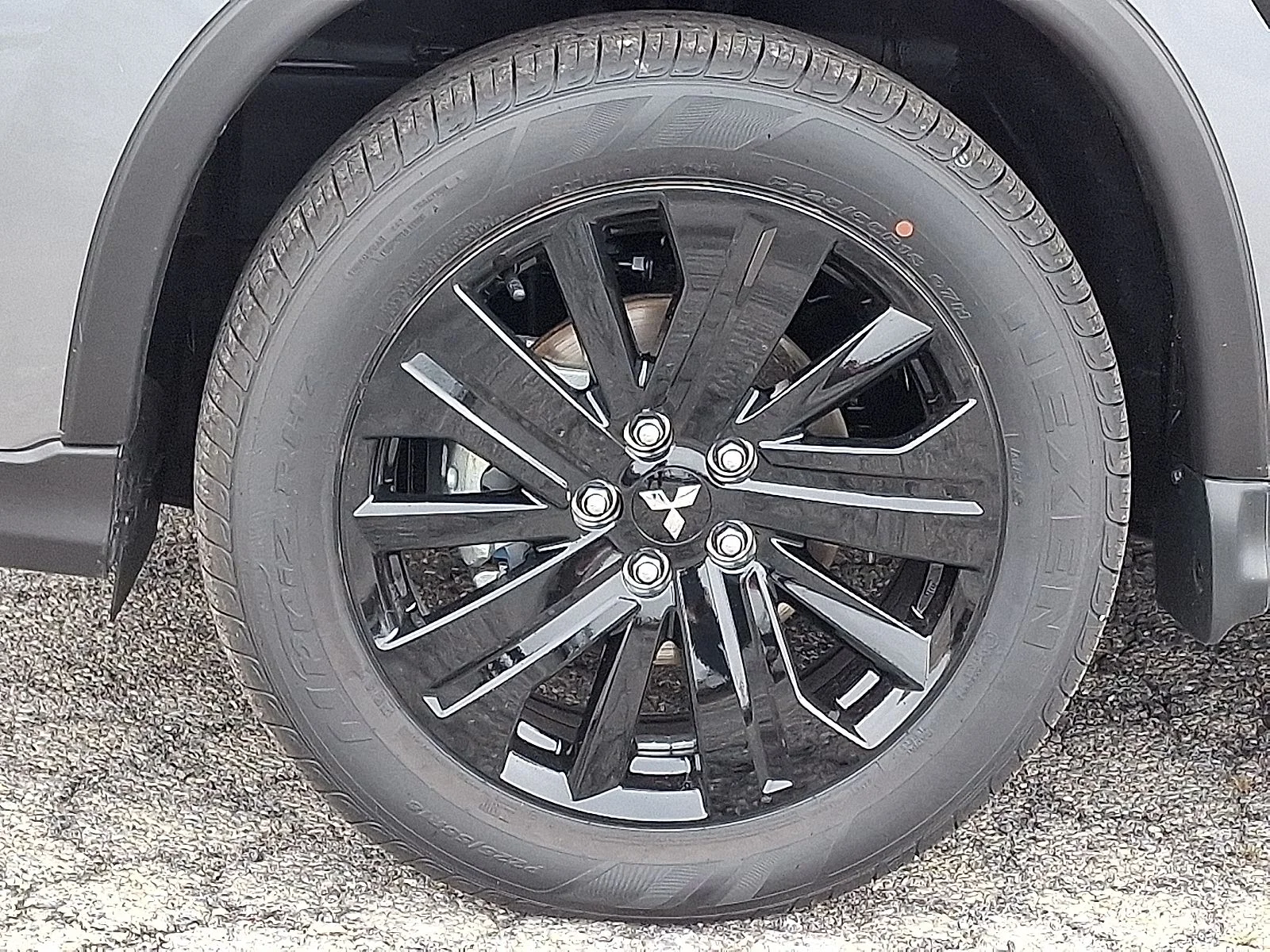 New 2026 Gray Mitsubishi 2.0 LE image 9