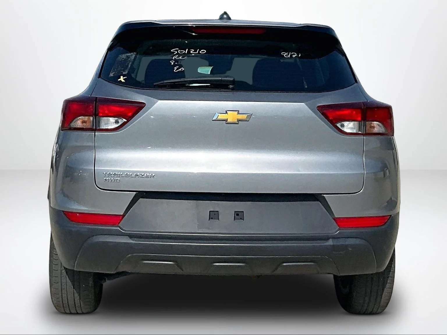 Used 2023 Gray Chevrolet LS image 5