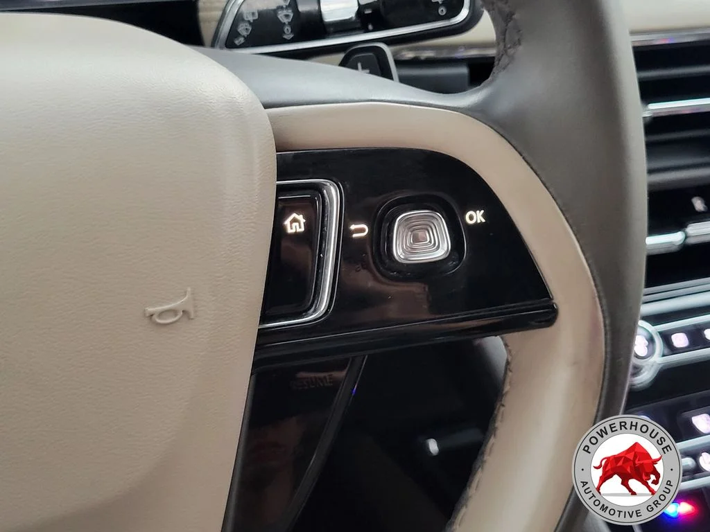 Used 2020 Black Lincoln Standard image 29