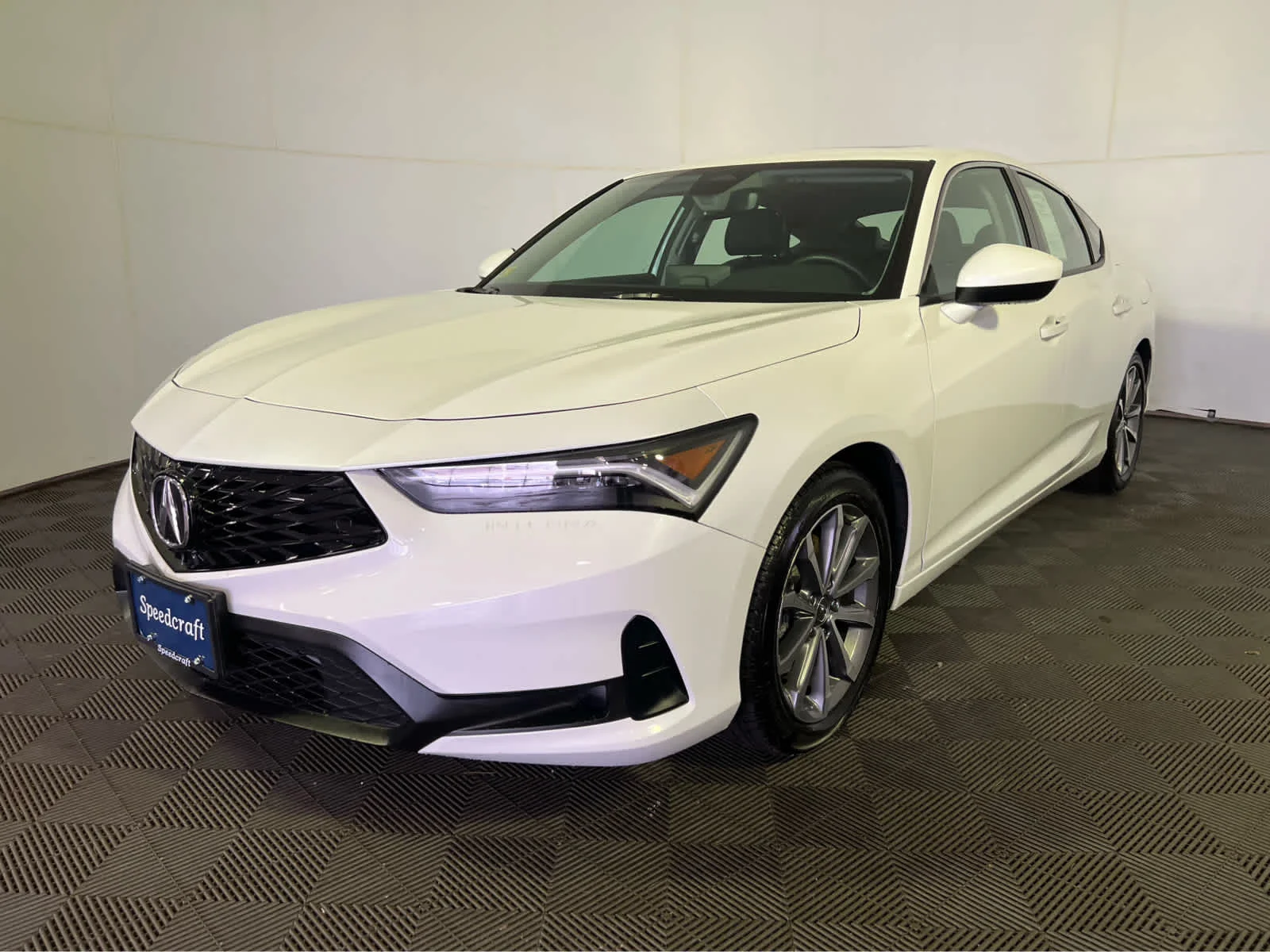 Used 2026 Platinum White Pearl Acura  image 3