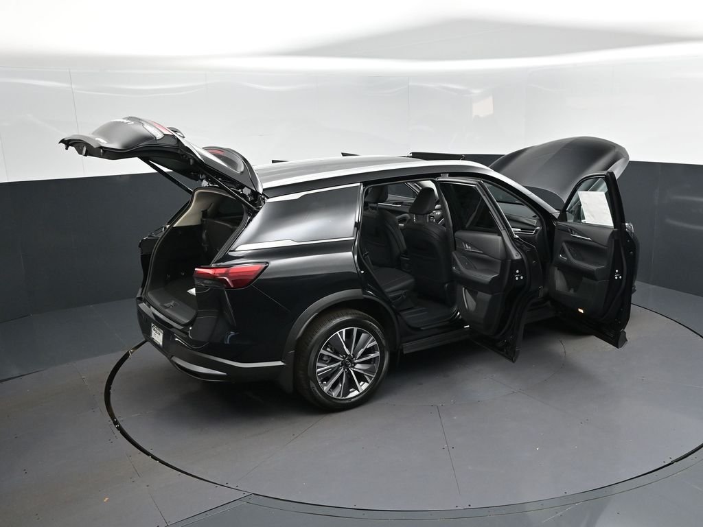 New 2027 MINERAL BLACK INFINITI Luxe FWD image 50